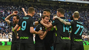 Italie: l'Inter Milan recolle &agrave; la t&ecirc;te en dominant l'Hellas (2-0)