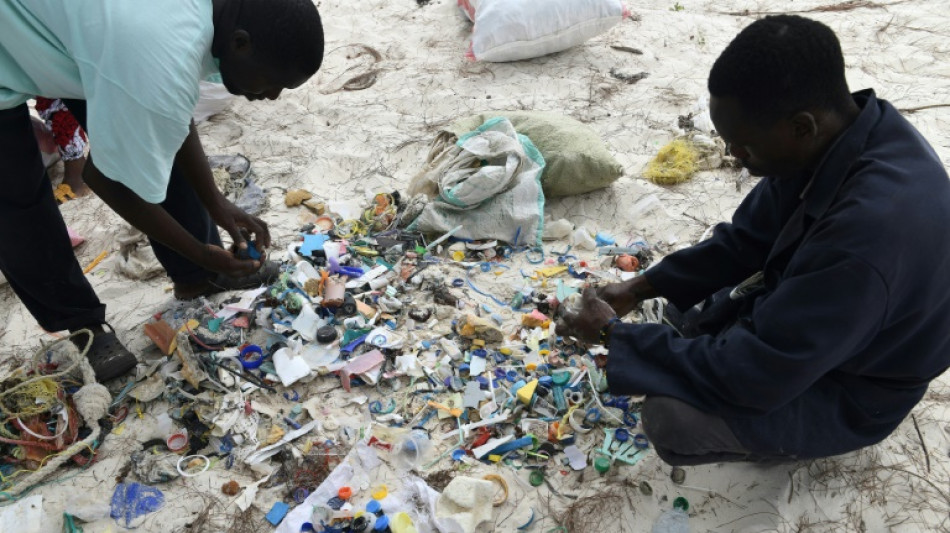 El exceso de pl&aacute;stico inunda el mundo