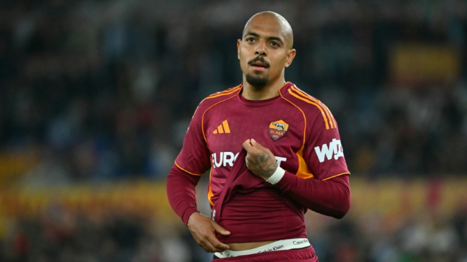 Roma vence na visita ao Bologna (2-0) e se aproxima da zona da Champions