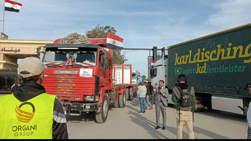 Mezzaluna Rossa egiziana, 120 camion di aiuti entrati a Gaza