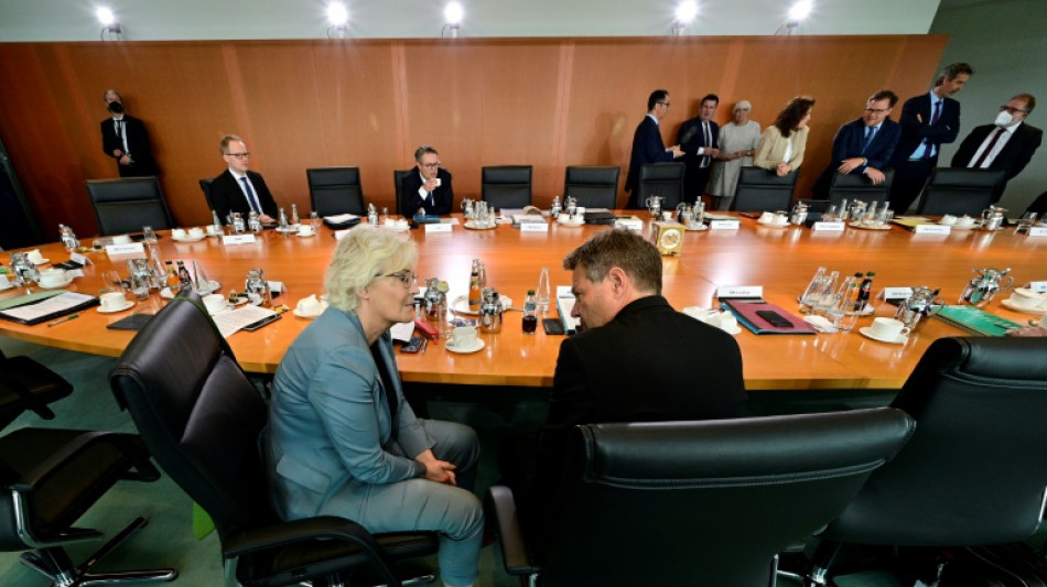 Bundeskabinett beschlie&szlig;t besseren Schutz von Hinweisgebern