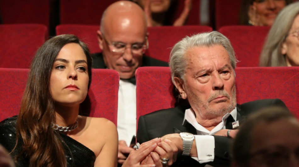 Alain Delon victime de harc&egrave;lement moral ? La justice ouvre une enqu&ecirc;te 