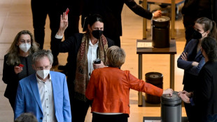 El plan del gobierno alem&aacute;n para la vacuna anti-covid obligatoria fracasa en el Parlamento