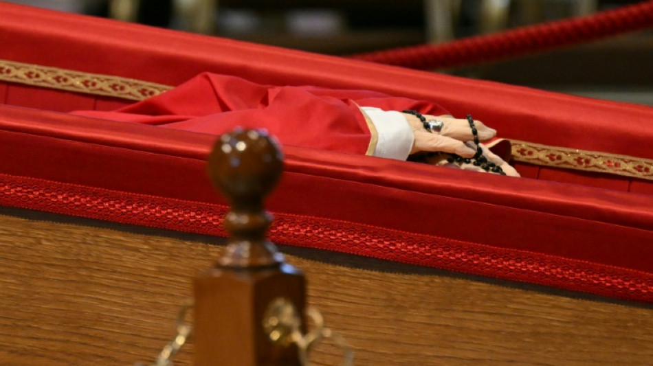 El segundo día de capilla ardiente del papa Francisco espera miles de fieles