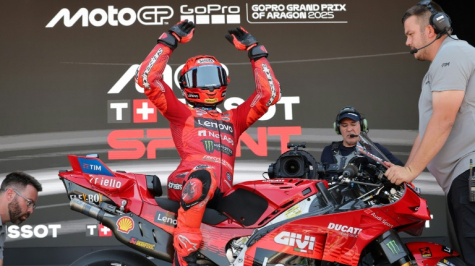 Marc M&aacute;rquez remonta para ganar en la carrera esprint del GP de Arag&oacute;n