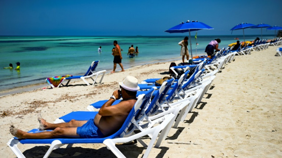 Le tourisme mondial rel&egrave;ve la t&ecirc;te, sans retrouver ses niveaux d'avant la pand&eacute;mie