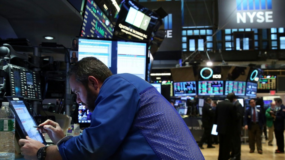 Wall Street cierra ligeramente a la baja la &uacute;ltima jornada de un mes vol&aacute;til