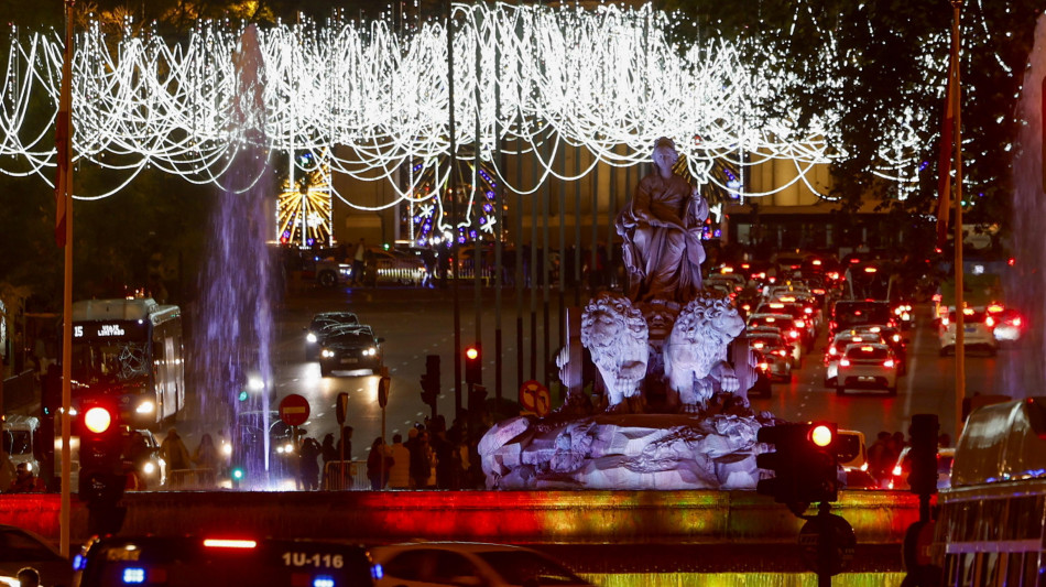 Spagna: rafforzate misure antiterrorismo per festivit&agrave; natalizie