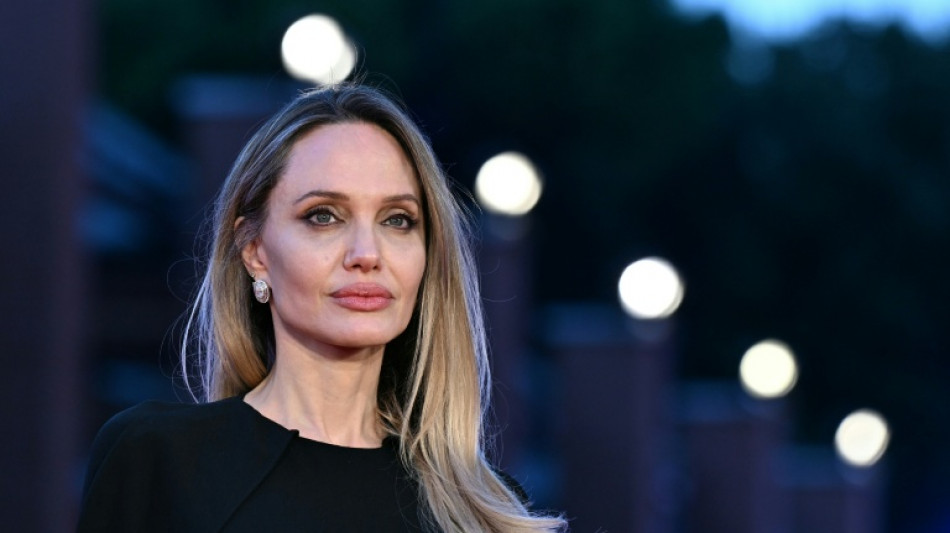 Angelina Jolie muestra las cicatrices de su mastectom&iacute;a en la primera edici&oacute;n de Time France