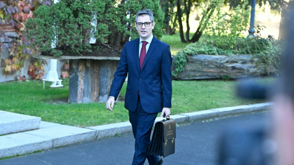 El ministro de Justicia español testifica en la causa de la esposa de Pedro Sánchez