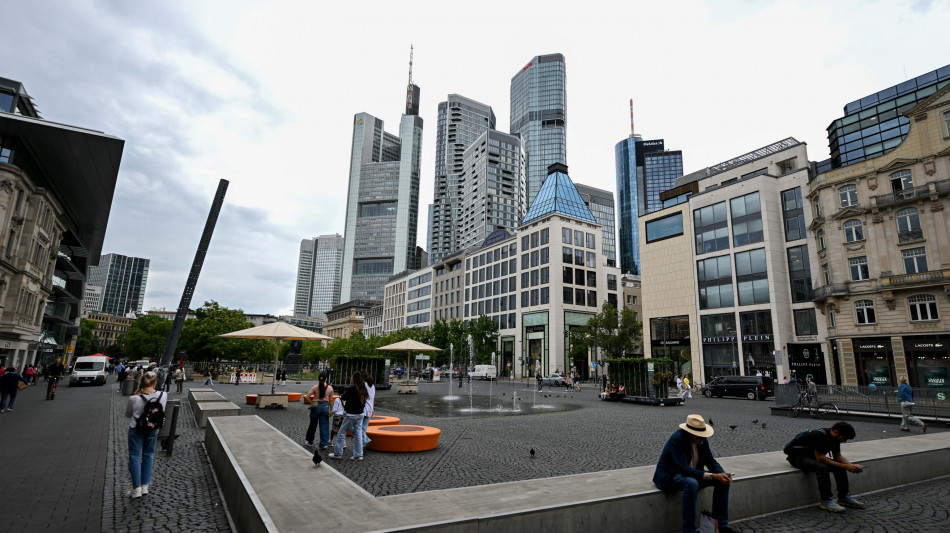 Borsa: l'Europa allunga il passo, future positivi, Milano +0,3%