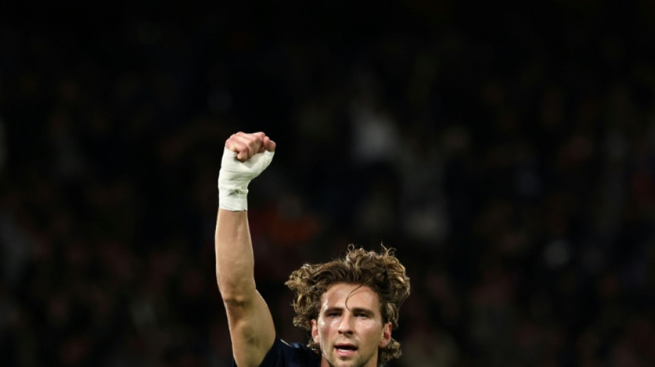 Ligue 1: le PSG relanc&eacute; par ses d&eacute;fenseurs contre Auxerre