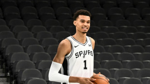 Spurs e seus mitos d&atilde;o as boas-vindas ao franc&ecirc;s Wembanyama: "Este &eacute; meu lugar"