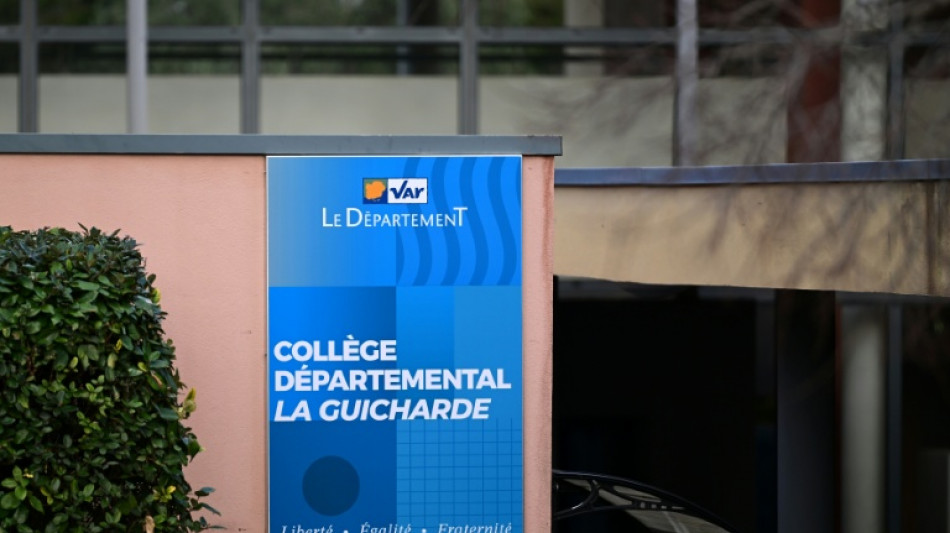A Sanary-sur-Mer, le traumatisme apr&egrave;s l'agression d'une enseignante en classe