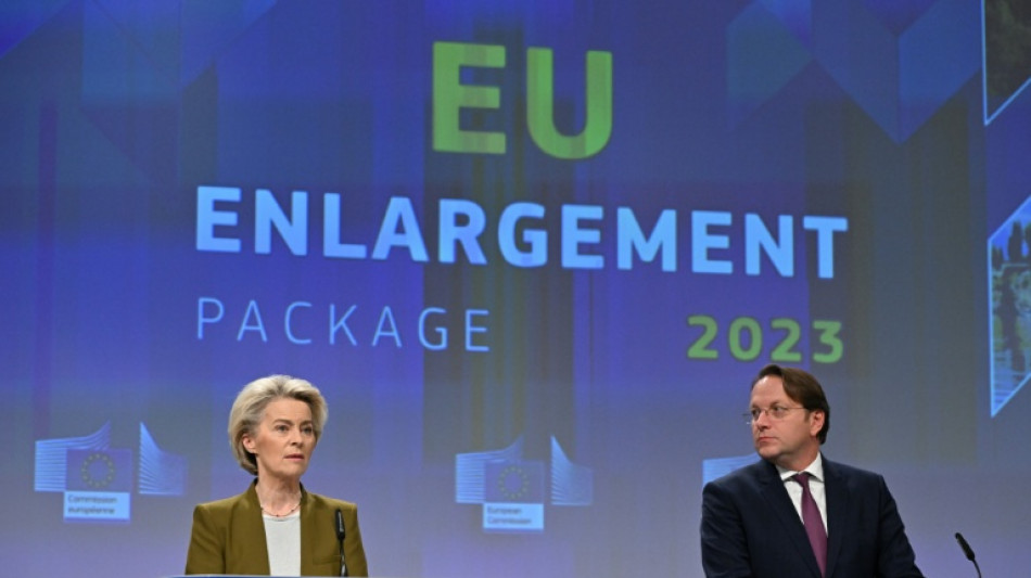 Von der Leyen will mit ungarischem Kommissar &uuml;ber Spionage-Vorw&uuml;rfe reden