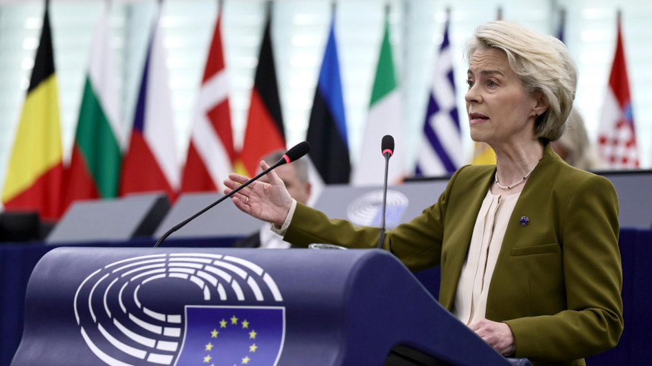 Von der Leyen, 'sospendere parte di intesa con Israele'