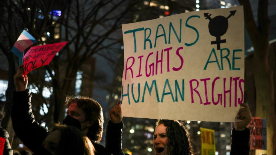 "Ne capitulez pas": manifestation &agrave; New York pour les droits des personnes trans