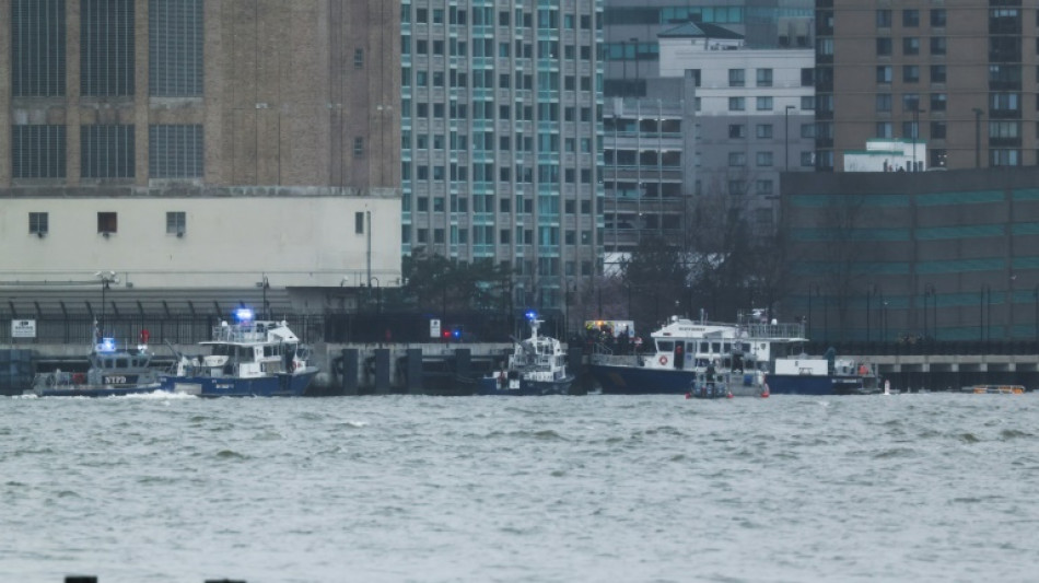 US-Medien: Mehrere Tote bei Hubschrauberabsturz im Fluss Hudson in New York