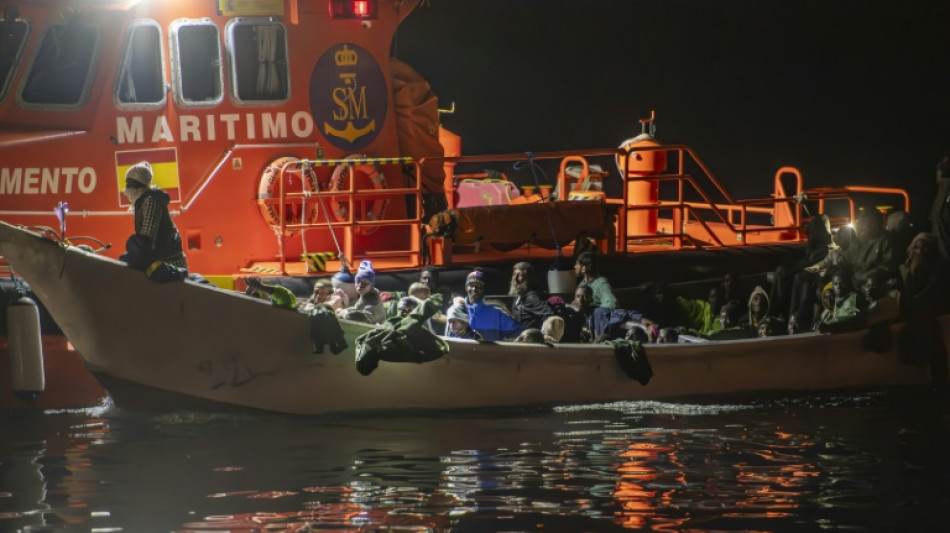 Acuerdo para el reparto por toda Espa&ntilde;a de los inmigrantes menores de las islas Canarias