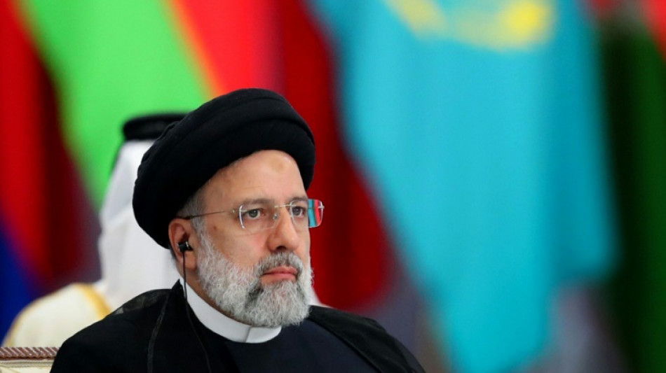 Ra&iuml;ssi promet de punir les "ennemis" de l'Iran, un manifestant tu&eacute;