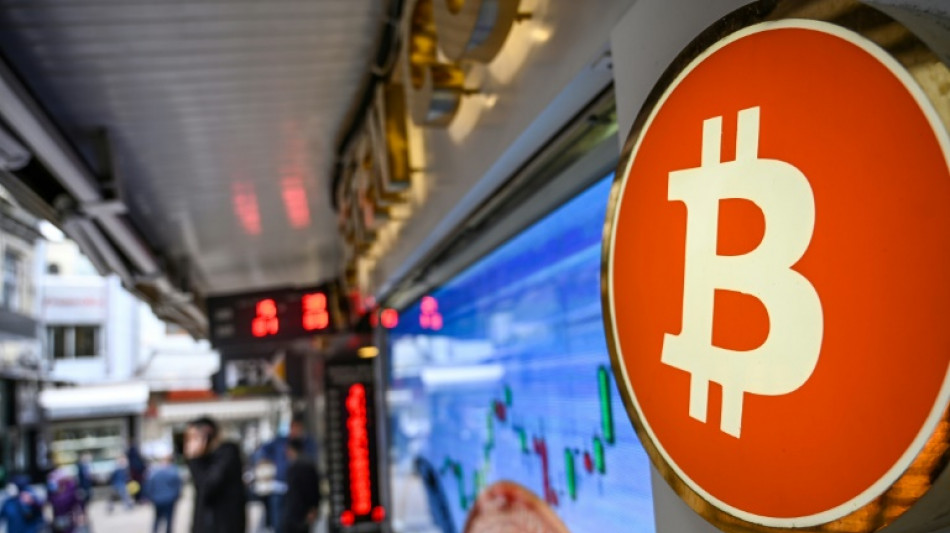 Les grandes entreprises avancent &agrave; t&acirc;tons sur le terrain des cryptomonnaies