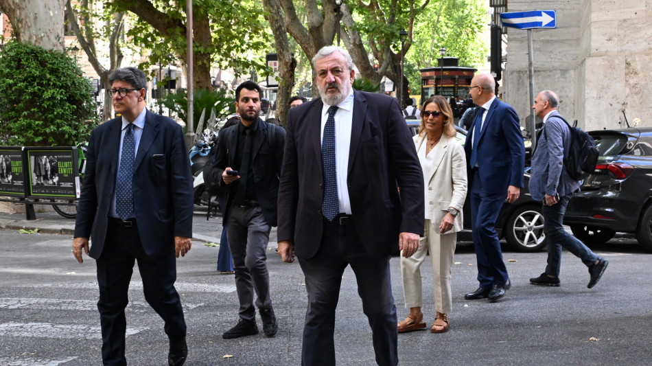 Emiliano, scelta complessa su ex Ilva, partiti diano l'indirizzo