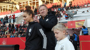 Hrubesch &uuml;ber EM-Hype: "Leere Worte werden nicht reichen"