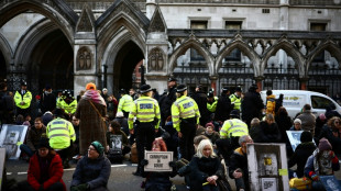 Le parquet britannique d&eacute;fend l'emprisonnement de militants &eacute;cologistes