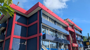 Equipos de rescate buscan supervivientes tras sismo en Vanuatu que dej&oacute; 14 muertos