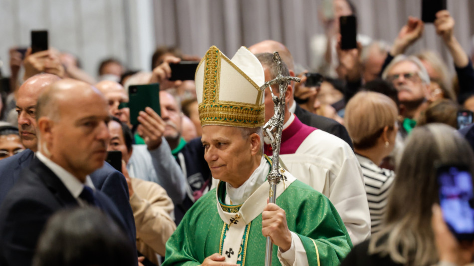 Il Papa, stop clericalismi e logiche potere, Chiesa &egrave; ospitale