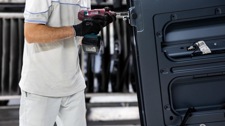 Il Pmi manifatturiero Italia &egrave; tornato a contrarsi ad aprile