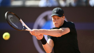 Sinner acelera em Roma e avan&ccedil;a &agrave;s oitavas de final