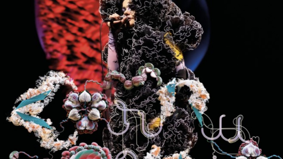 Bj&ouml;rk annuncia Cornucopia, al cinema dal 7 maggio in 25 Paesi