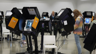 Avalanche de SMS et ambiance "toxique" : le ras-le-bol d'&eacute;lecteurs am&eacute;ricains