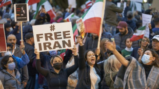 El presidente iran&iacute; pide a la polic&iacute;a actuar con "firmeza" ante los manifestantes