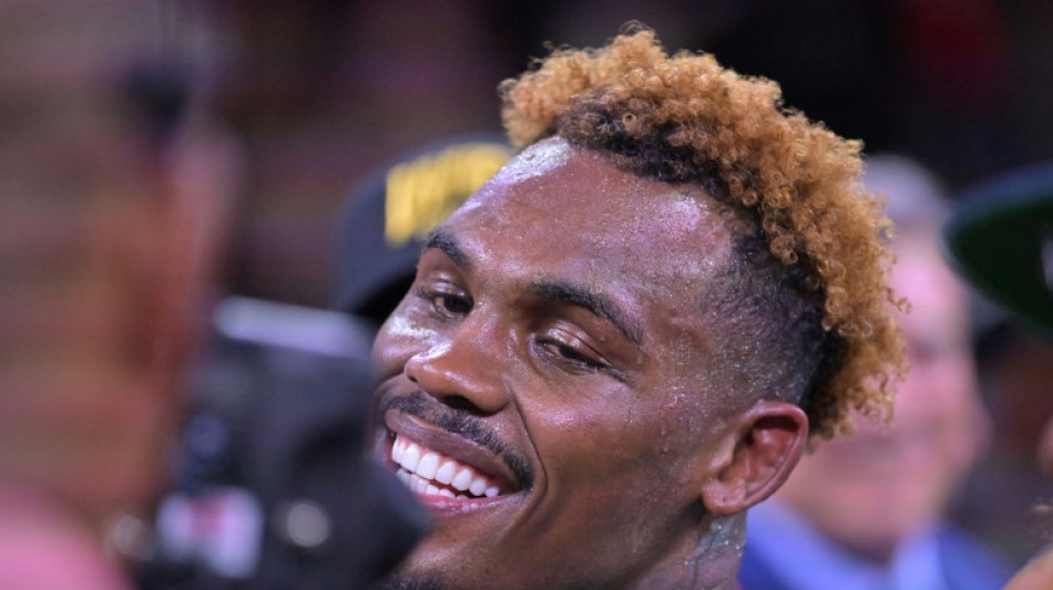 Boxe: Charlo bat Castano et unifie les titres en super-welters, une premi&egrave;re