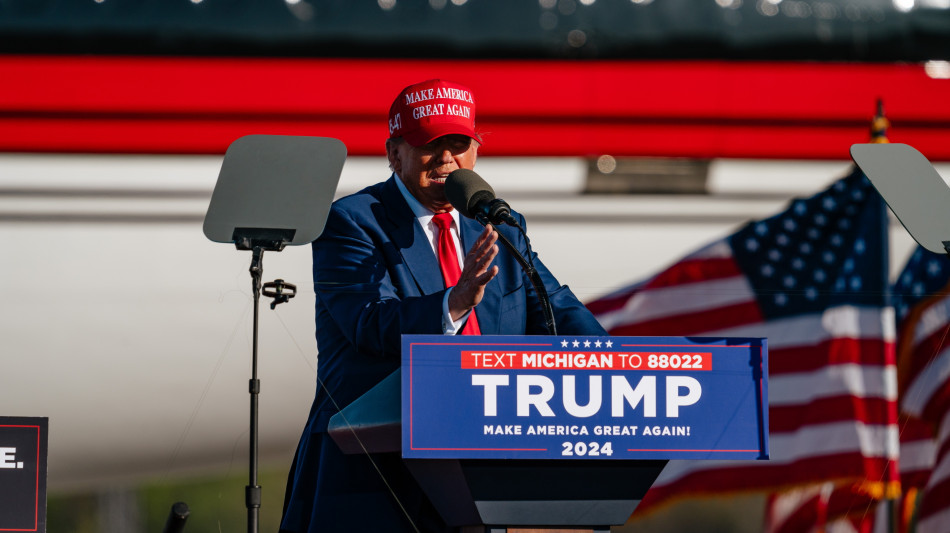 Trump, se le elezioni saranno corrette accetter&ograve; il risultato