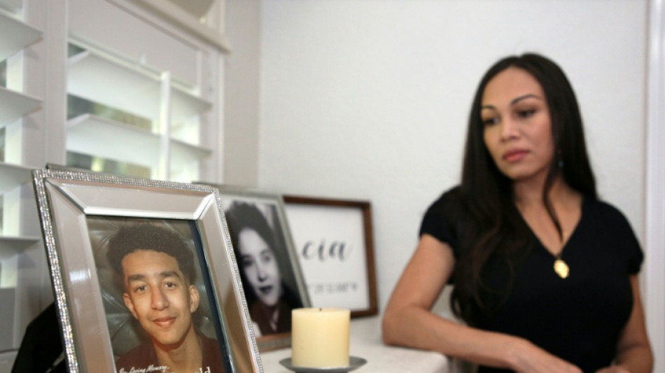 Character.AI prohibir&aacute; que los menores chateen con la IA tras el suicidio de un adolescente