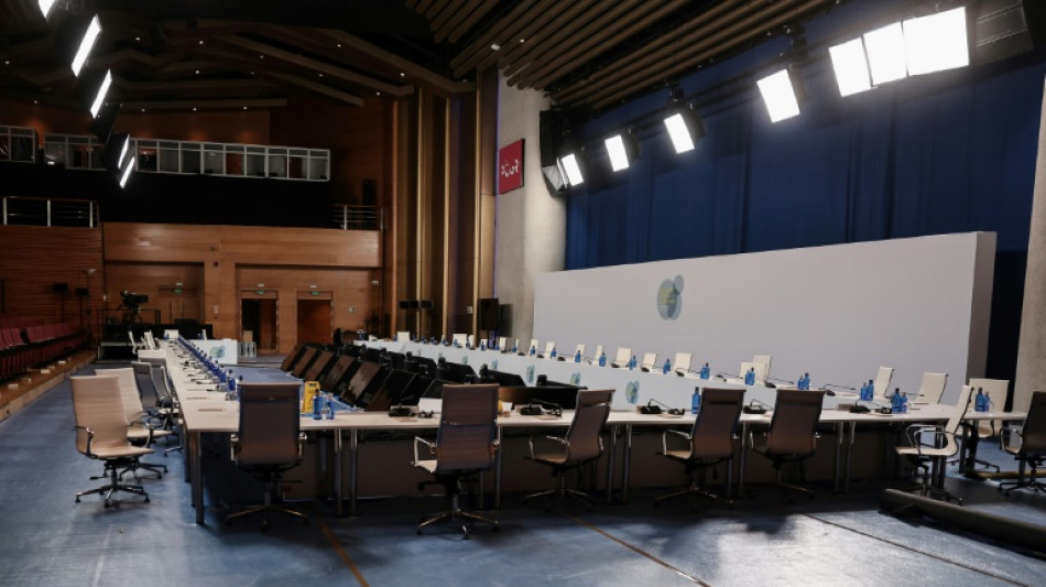 Europa se re&uacute;ne em Granada com Azerbaij&atilde;o como grande ausente