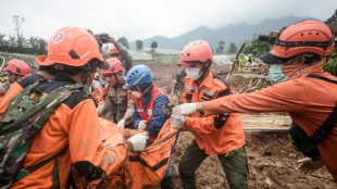 Indon&eacute;sie: le bilan du glissement de terrain s'alourdit, plus de 70 disparus