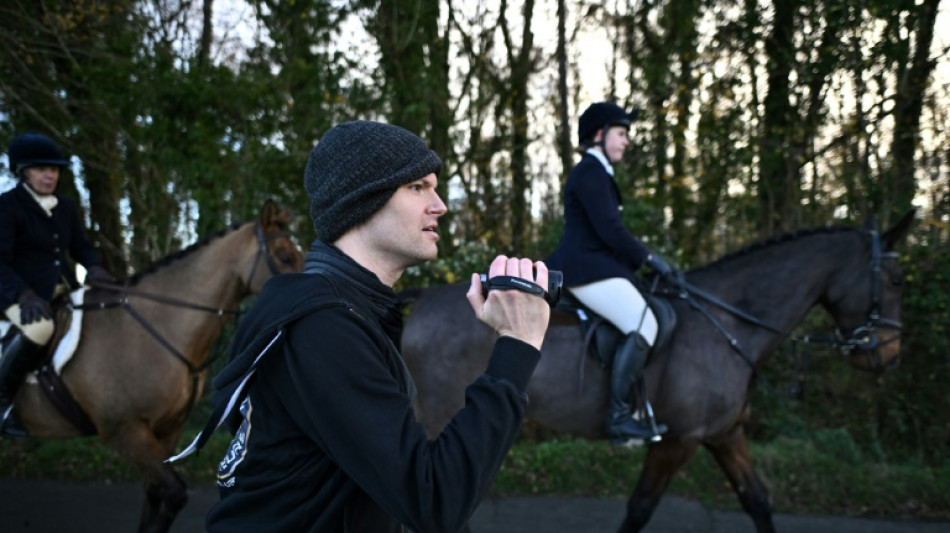 La caza del zorro desata una batalla en la campi&ntilde;a inglesa