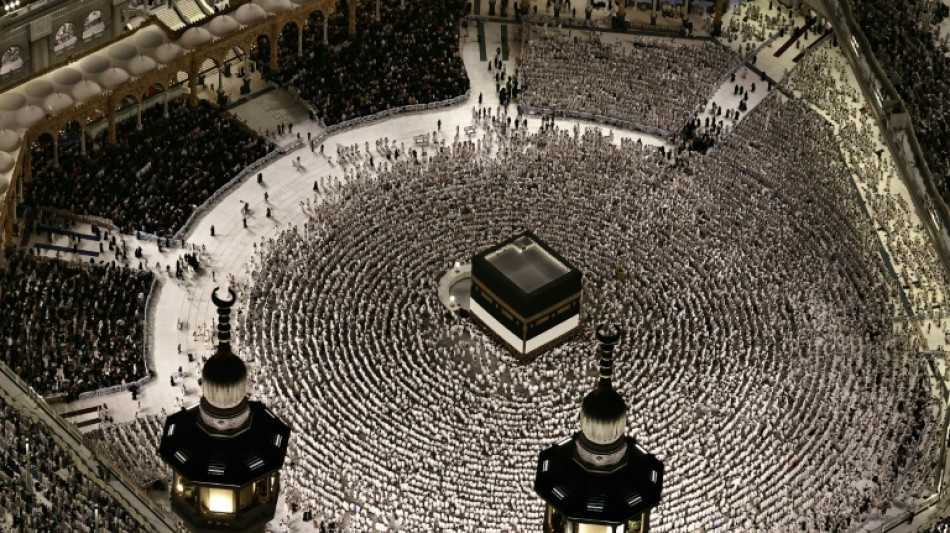 Plus d'un million de musulmans entament le hajj, en pleines tractations irano-am&eacute;ricaines 