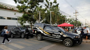 Jair Bolsonaro &eacute; levado a hospital em Bras&iacute;lia ap&oacute;s "sentir-se mal"