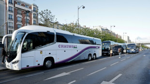 Hausse des carburants : d&eacute;but de l'op&eacute;ration escargot des routiers sur le p&eacute;riph&eacute;rique &agrave; Paris