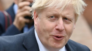Boris Johnson, el escapista pol&iacute;tico cada vez m&aacute;s maniatado