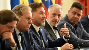 Liderado por Ronaldo, grupo para combater racismo no futebol &eacute; criado pela Conmebol