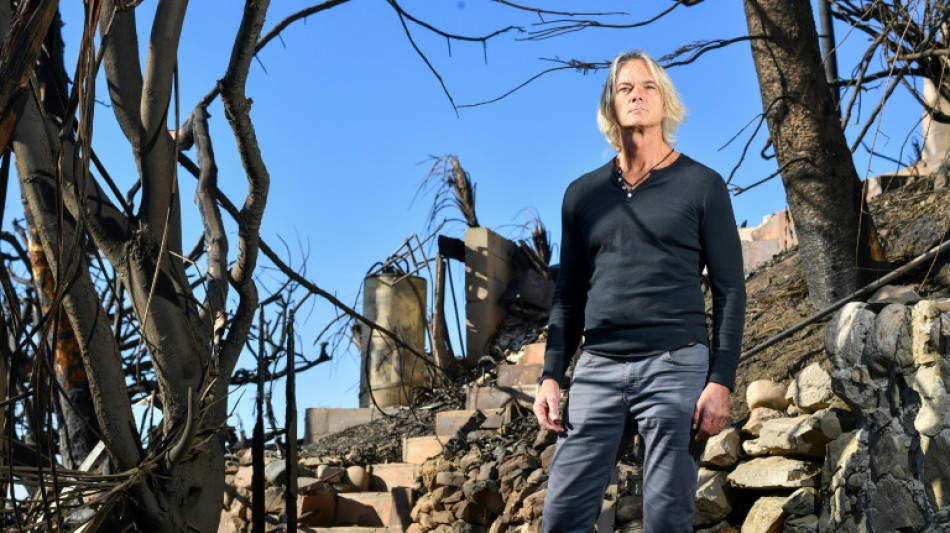 Sin hogar ni seguro: el golpe doble de los incendios de Los &Aacute;ngeles