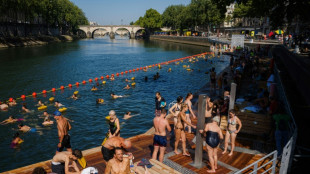 Casi 100.000 personas se ba&ntilde;aron en el r&iacute;o Sena en Par&iacute;s este verano