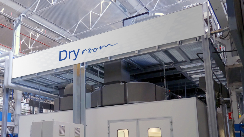 Comau, una dry room per le batterie di nuova generazione