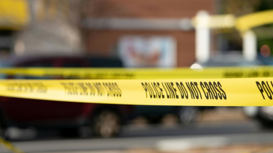 Filho de policial mata duas pessoas em ataque a tiros em universidade da Flórida